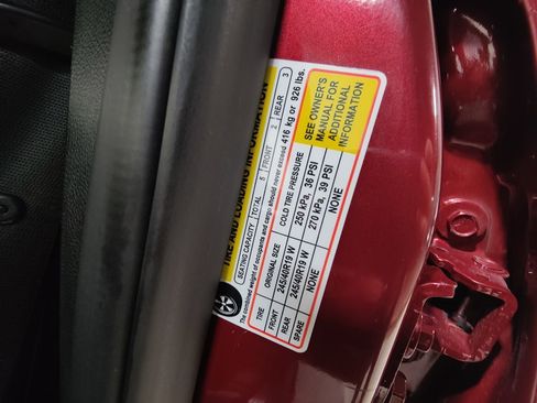 Used 2009 Pontiac G8 GXP image 22