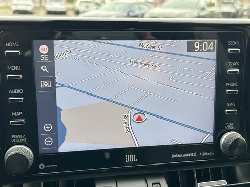 Used 2020 Toyota RAV4 Limited image 27