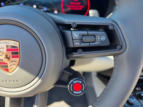 Used 2026 Porsche 911 Carrera GTS RWD image 22