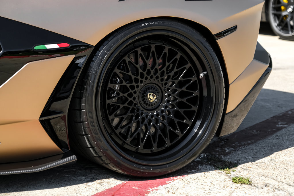 Used 2020 Lamborghini Aventador SVJ AWD/4WD image 69