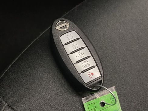 Used 2025 Nissan Altima 2.5 SV FWD image 28