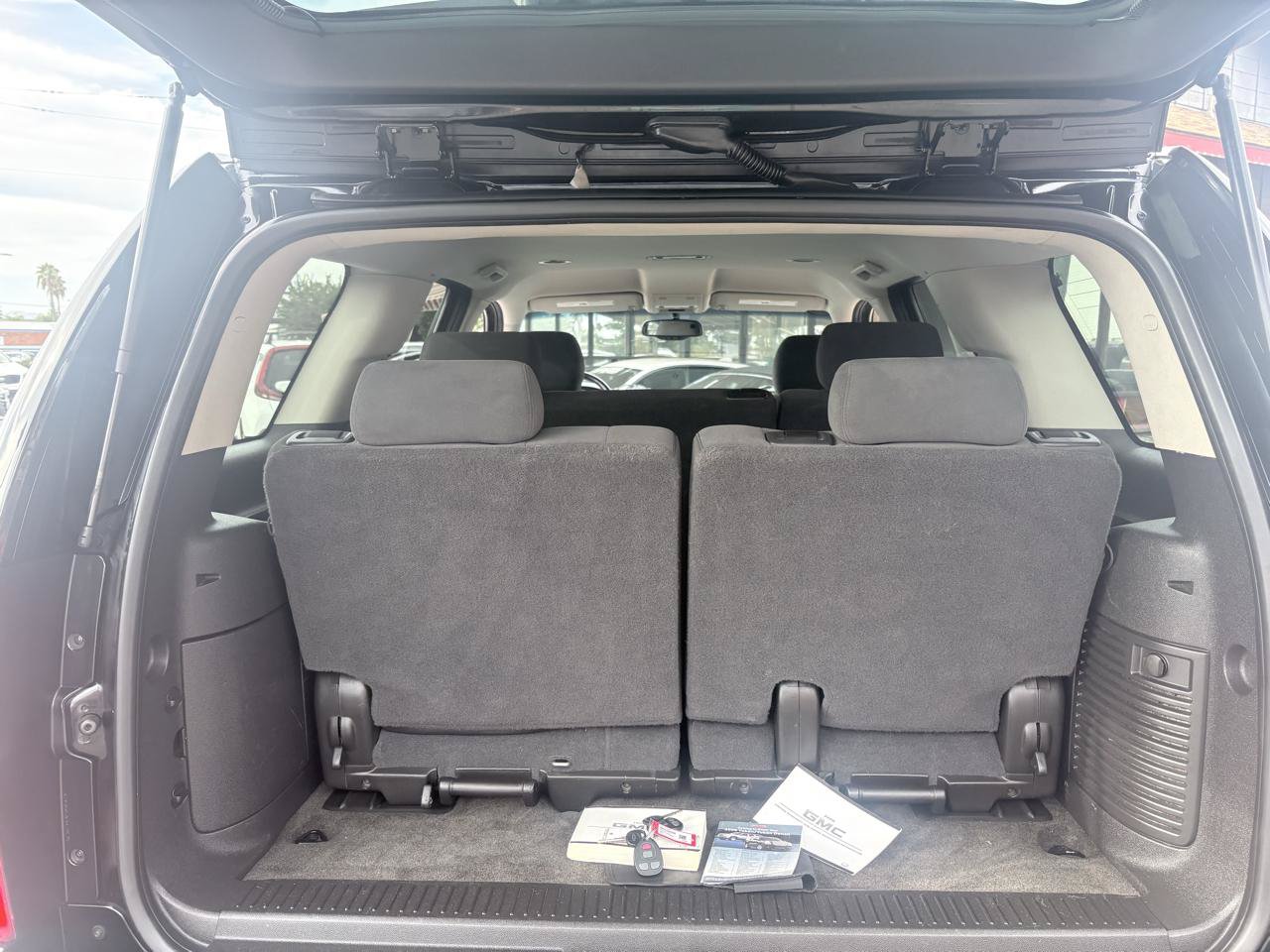Used 2008 GMC Yukon SLE AWD/4WD image 14