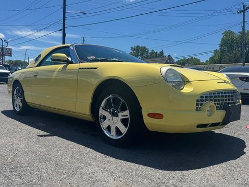 Used 2002 Ford Thunderbird RWD image 4