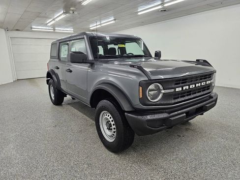 New 2025 Ford Bronco 4-Door AWD/4WD image 3