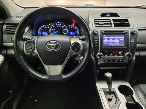 Used 2014 Toyota Camry SE image 22