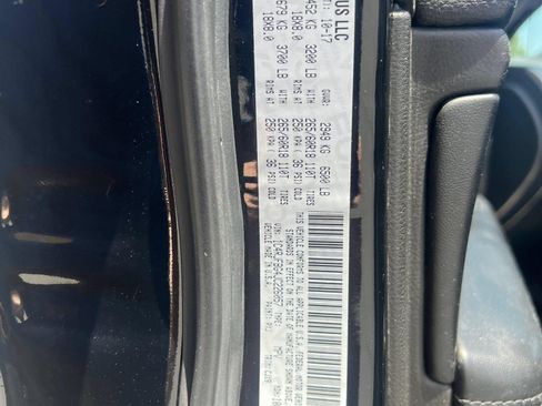Used 2018 Jeep Grand Cherokee Limited AWD/4WD image 32