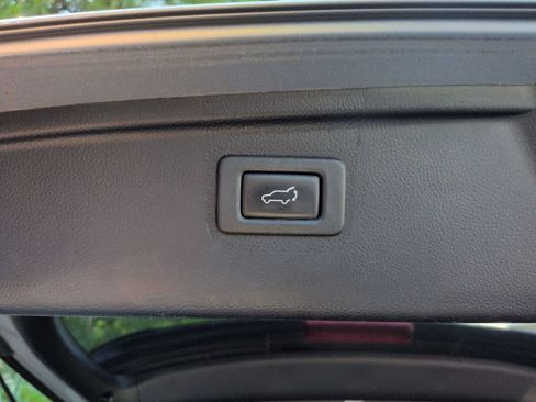 Used 2016 Subaru Outback 2.5i Premium AWD/4WD image 26