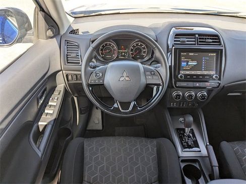 Used 2025 Mitsubishi Outlander Sport LE image 15