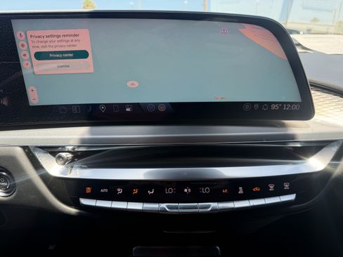 Used 2024 Cadillac Lyriq Sport AWD/4WD image 21