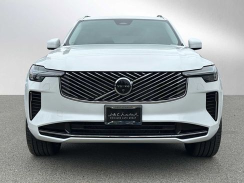 Used 2025 Volvo XC90 B5 Plus w/ Protection Package Premier AWD/4WD image 8
