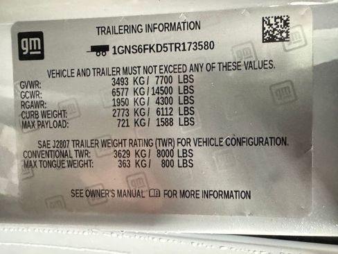 New 2026 Chevrolet Suburban Premier image 8