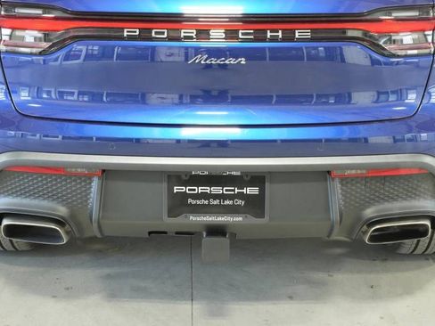 New 2026 Porsche Macan AWD/4WD image 37