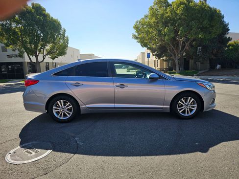 Used 2016 Hyundai Sonata SE image 4