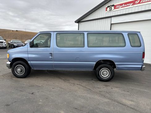 Used 1995 Ford E-350 and Econoline 350 XLT image 2