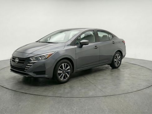 Used 2025 Nissan Versa SV FWD image 3