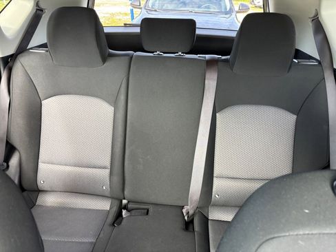 Used 2025 Kia Soul LX w/ LX Technology Package FWD image 37