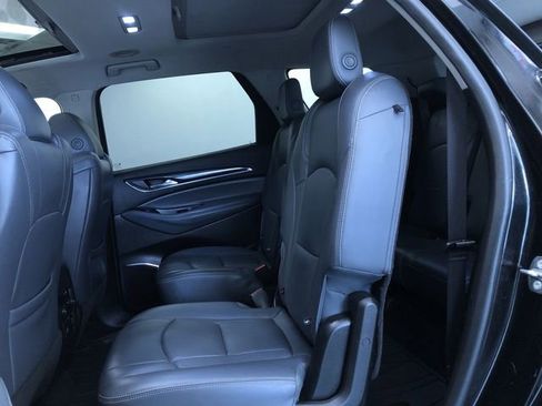 Used 2018 Buick Enclave Essence AWD/4WD image 21