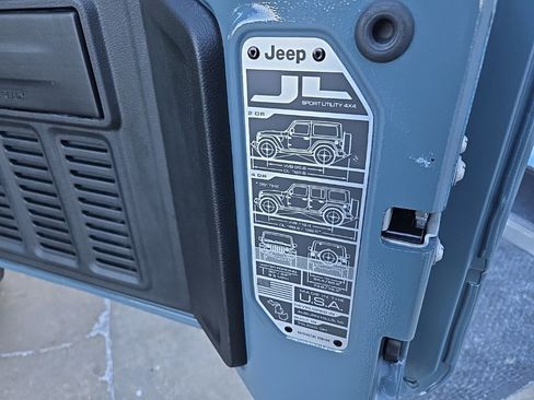 Used 2024 Jeep Wrangler Sport image 97