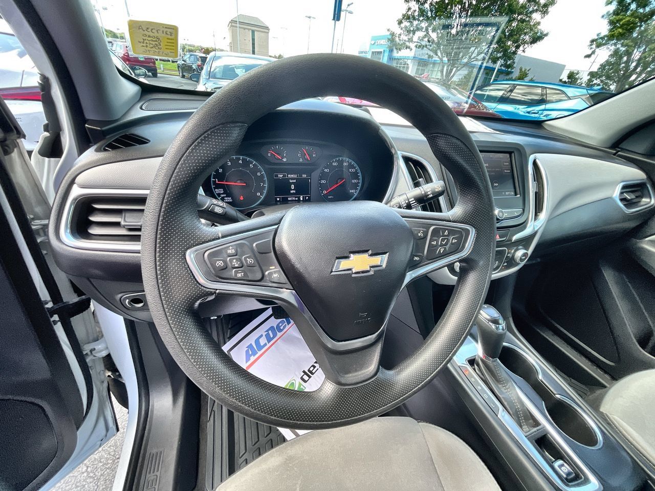 Used 2020 Chevrolet Equinox LS FWD image 10
