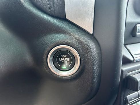 Used 2021 GMC Sierra 1500 SLT AWD/4WD image 18