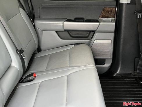 Used 2021 Ford F150 Lariat RWD image 14