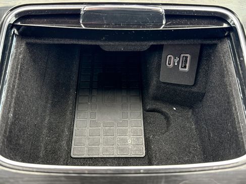 Used 2023 Lincoln Nautilus Reserve w/ Equipment Group 201A image 36