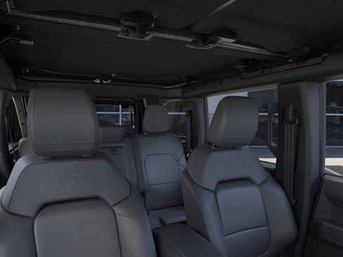 New 2025 Ford Bronco Badlands image 38