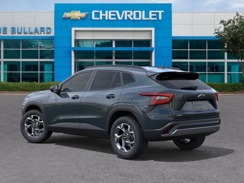 New 2026 Chevrolet Trax LT w/ Driver Confidence Package image 39