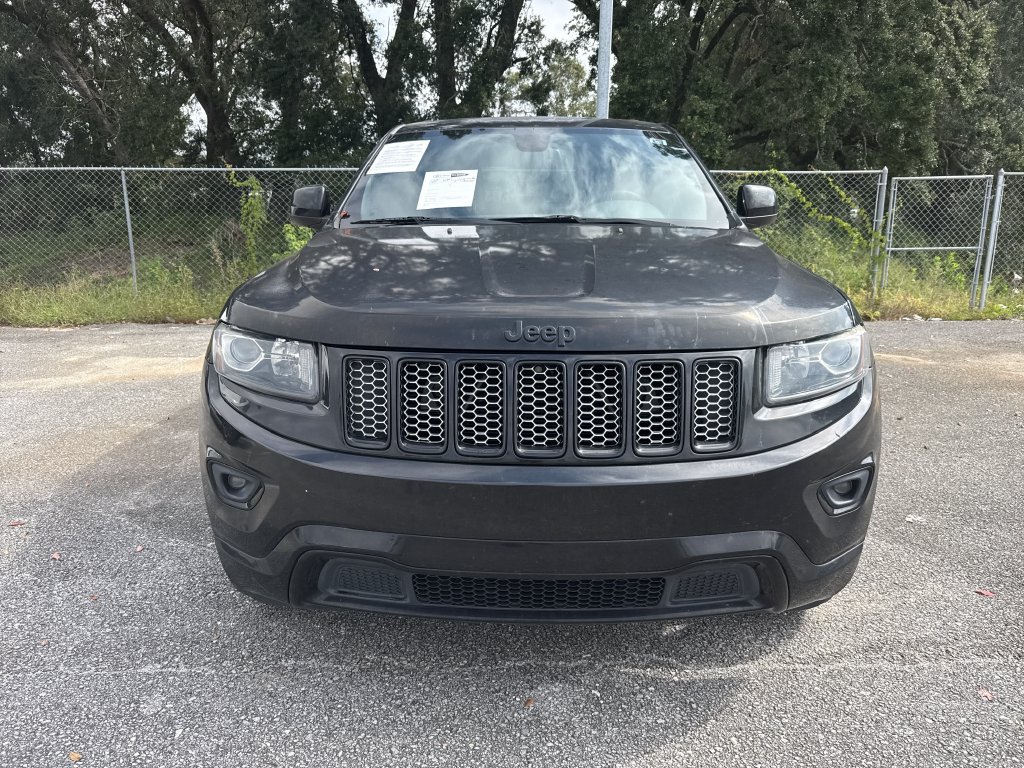 Used 2015 Jeep Grand Cherokee Altitude AWD/4WD image 2
