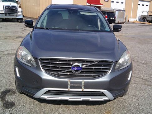 Used 2017 Volvo XC60 T5 Dynamic w/ Protection Package AWD/4WD image 2