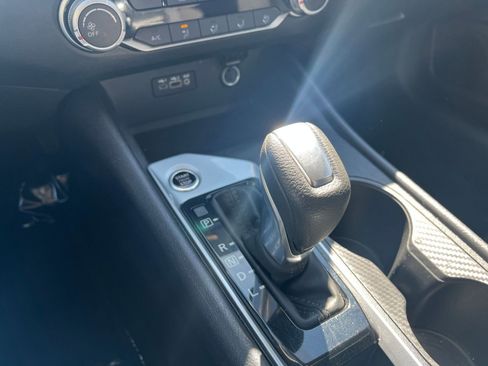 Used 2025 Nissan Altima 2.5 SV image 36