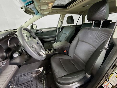 Used 2016 Subaru Outback 2.5i Premium image 5