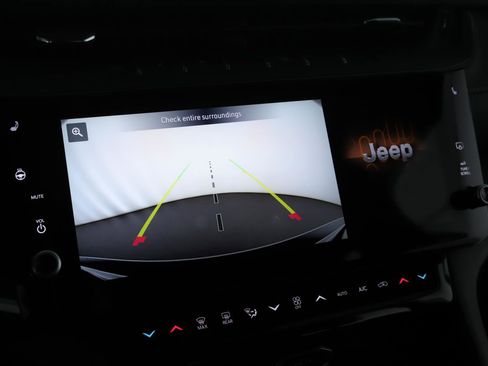 New 2026 Jeep Grand Cherokee Laredo image 13