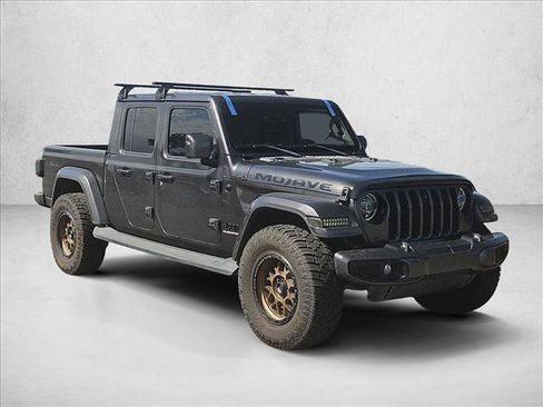 Used 2021 Jeep Gladiator Overland AWD/4WD image 3