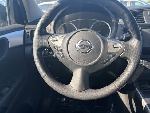 Used 2019 Nissan Sentra S image 13