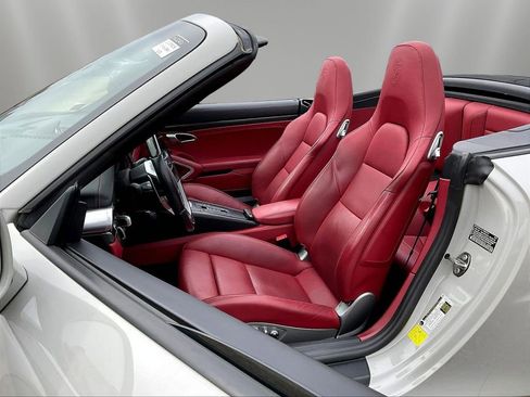 Used 2018 Porsche 911 Turbo AWD/4WD image 19