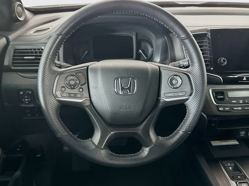 Used 2023 Honda Passport TrailSport image 17