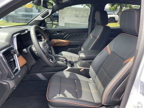 New 2025 GMC Canyon AT4 w/ Nightfall Edition AWD/4WD image 19