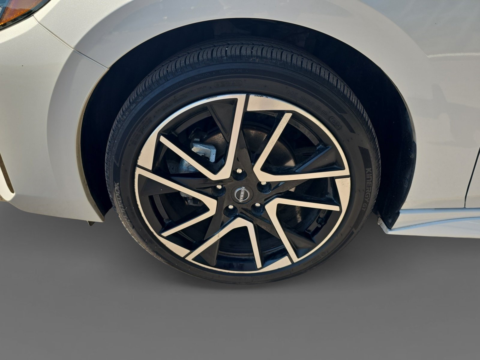Certified 2025 Nissan Sentra SR w/ SR Premium Package FWD image 10