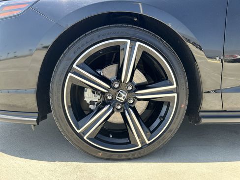 Used 2024 Honda Accord Sport image 19
