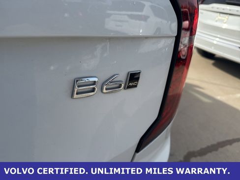 Certified 2025 Volvo XC90 B6 Plus image 7