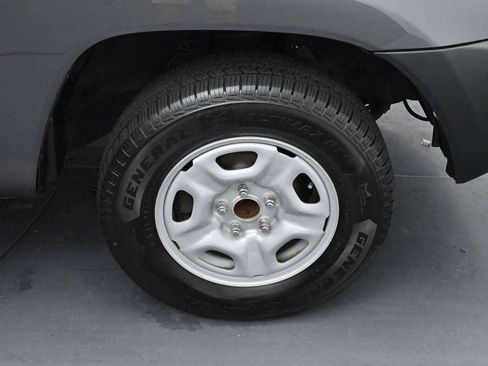 Used 2014 Toyota Tacoma 2WD Access Cab image 26