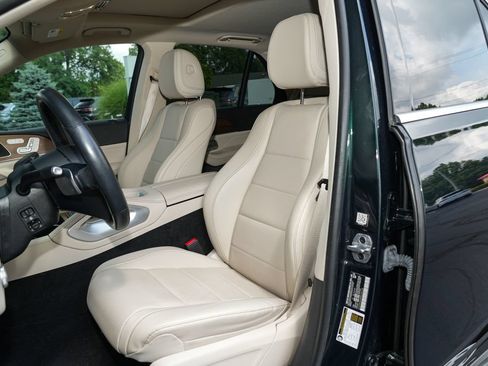 Used 2024 Mercedes-Benz GLE 450 4MATIC image 5