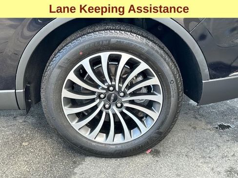 Used 2022 Lincoln Aviator Reserve w/ Equipment Group 201A image 9