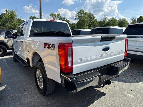 Used 2025 Ford F250 XLT w/ FX4 Off-Road Package AWD/4WD image 5