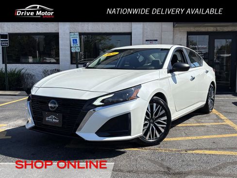 Used 2024 Nissan Altima 2.5 SV FWD image 1