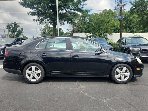 Used 2009 Volkswagen Jetta SE FWD image 12