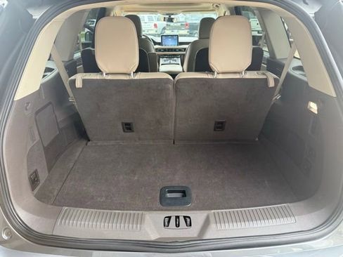 Used 2023 Lincoln Aviator Reserve w/ Equipment Group 201A AWD/4WD image 24