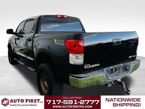 Used 2013 Toyota Tundra 4x4 CrewMax w/ SR5 Pkg image 5