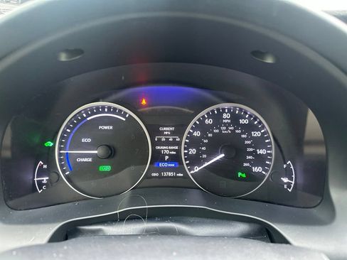 Used 2013 Lexus ES 300h w/ Premium Pkg FWD image 6